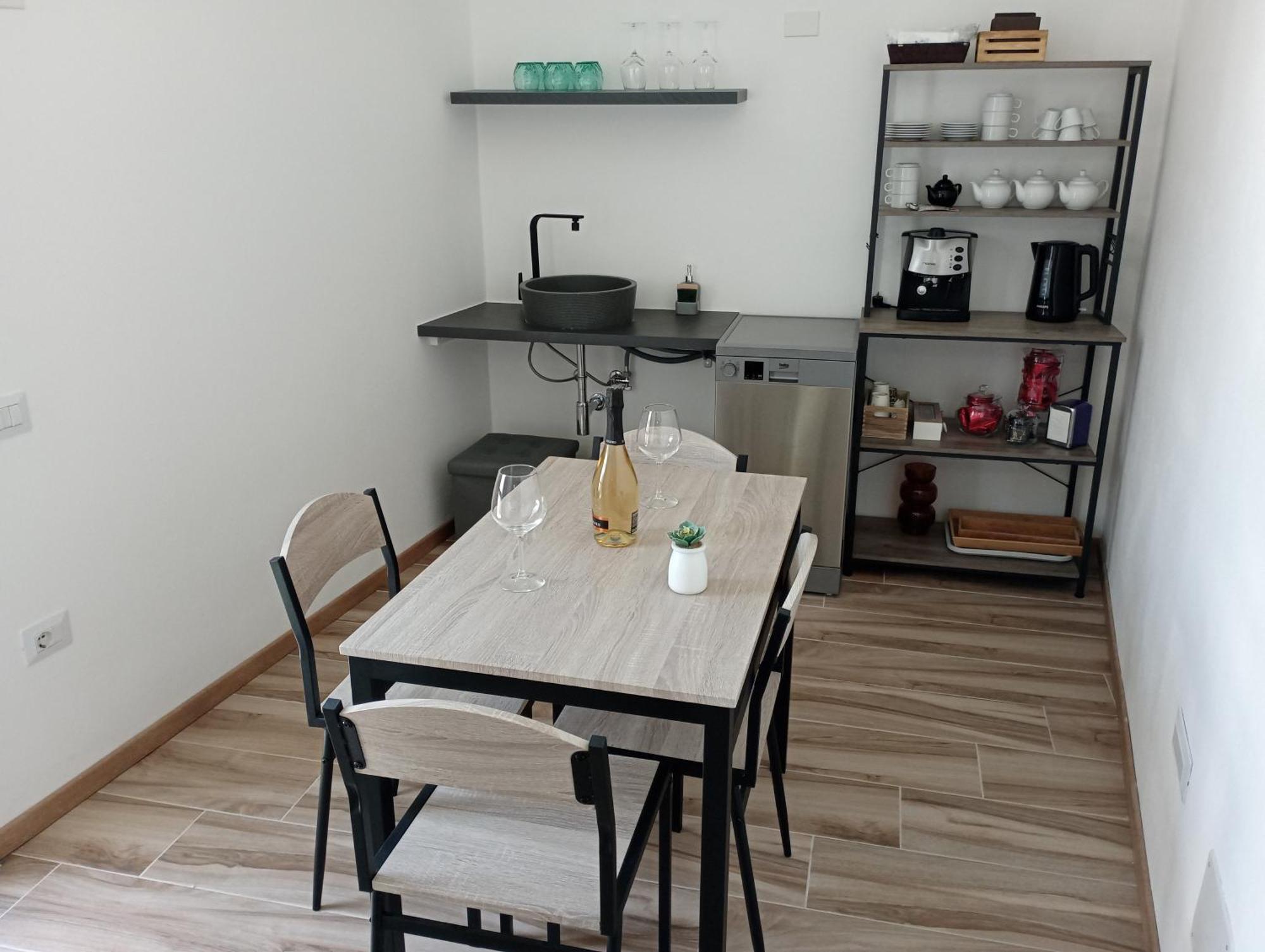 Niu Rooms Ористано Экстерьер фото