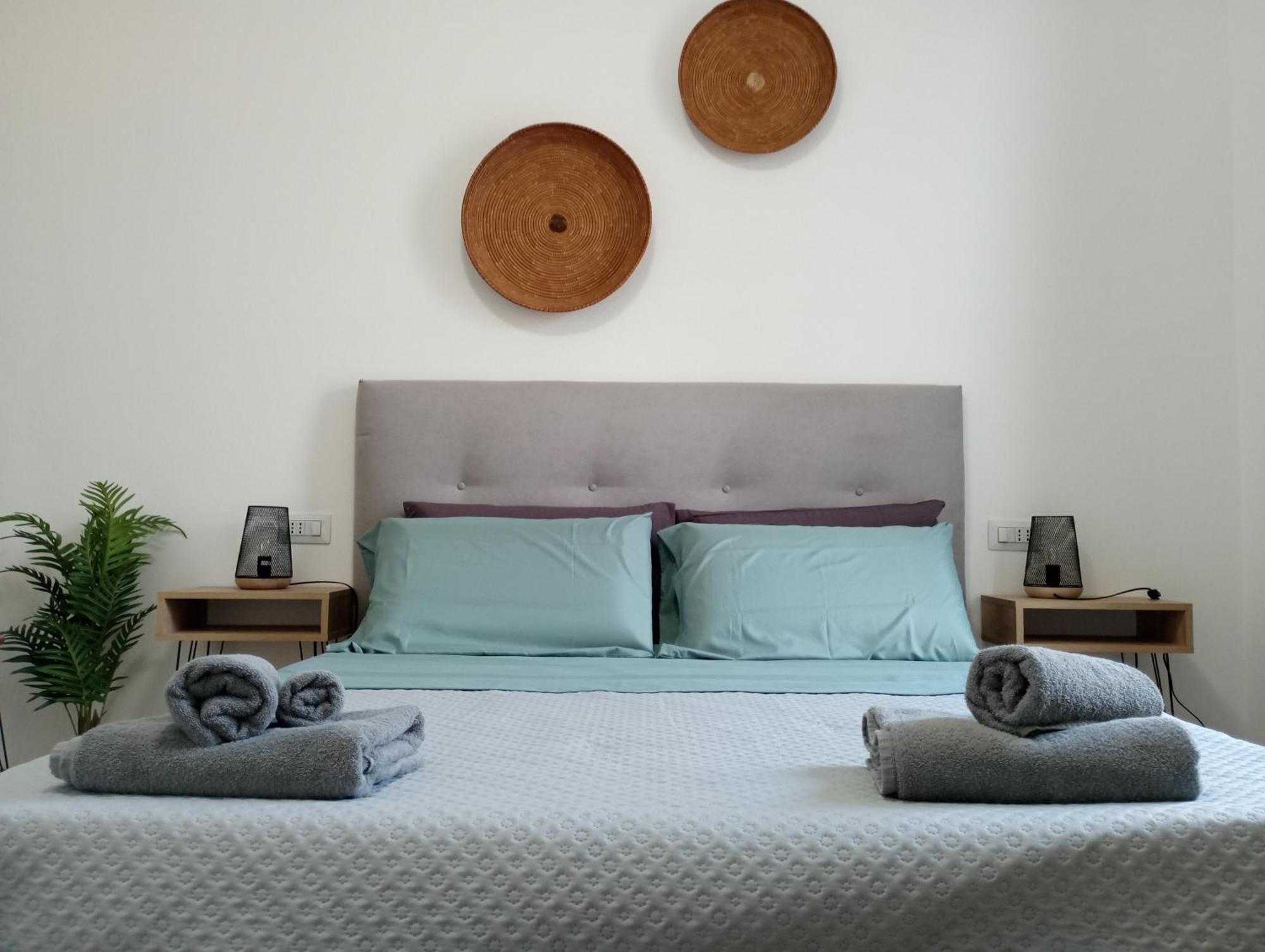 Niu Rooms Ористано Экстерьер фото