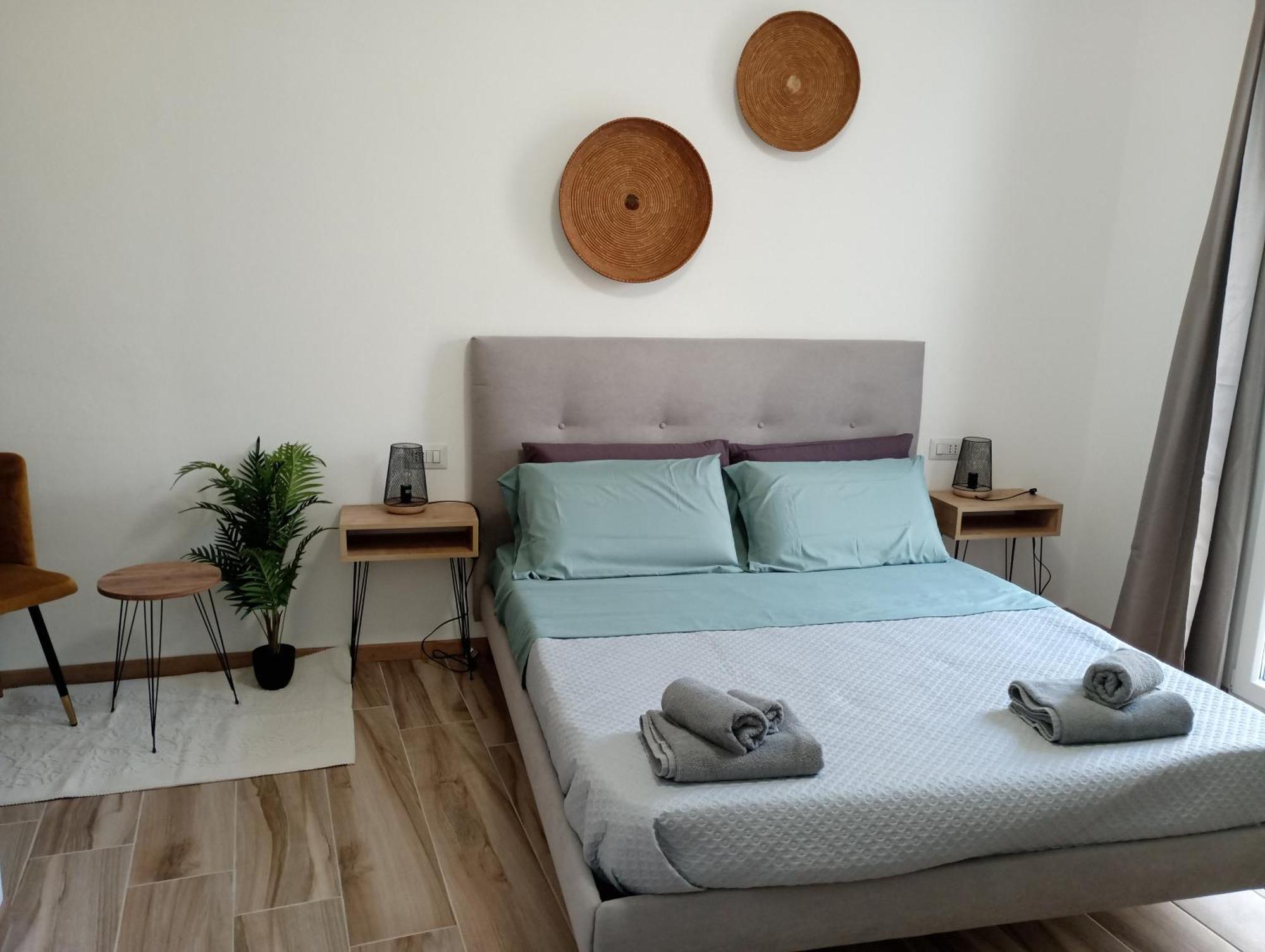 Niu Rooms Ористано Экстерьер фото