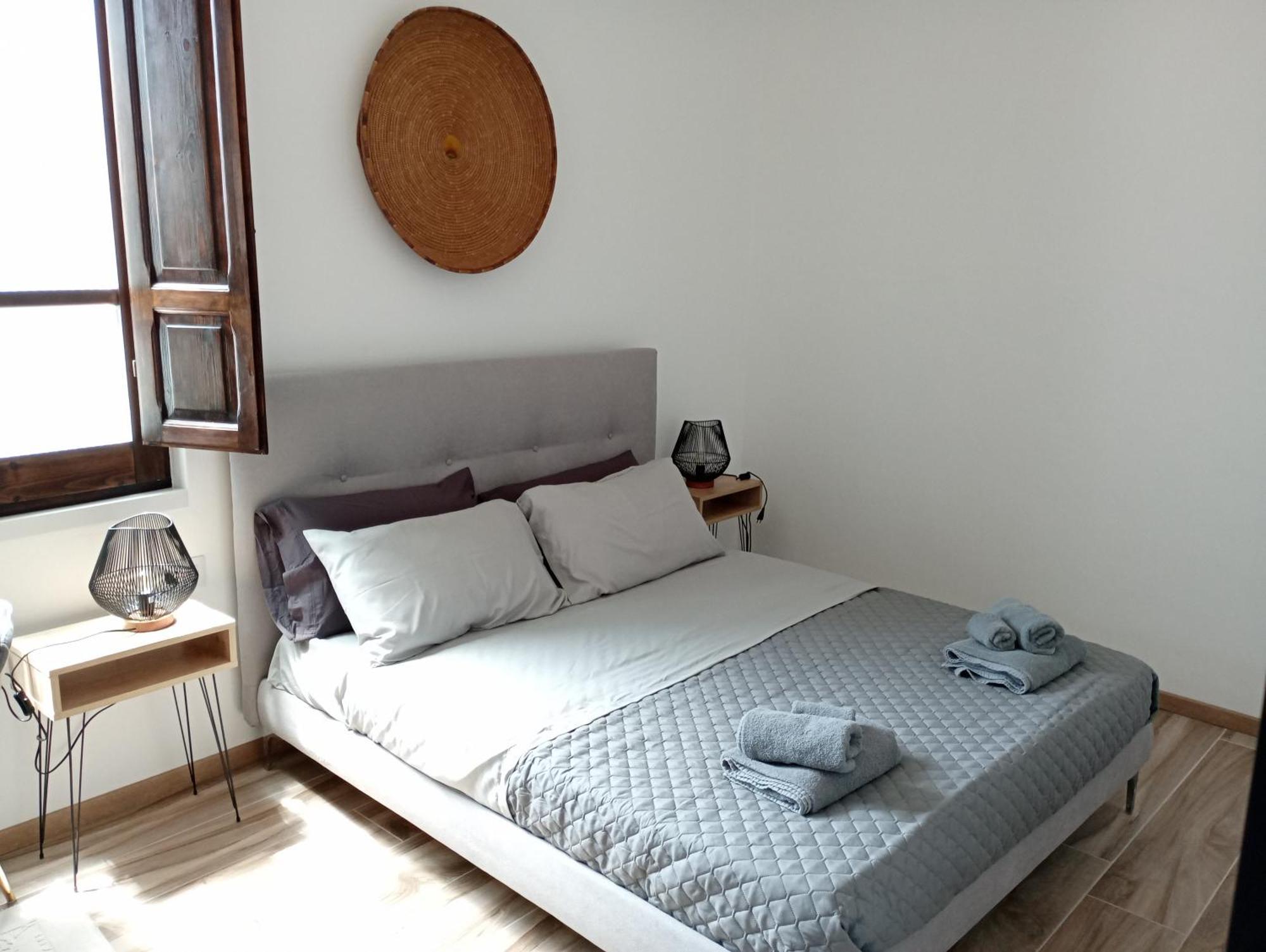 Niu Rooms Ористано Экстерьер фото
